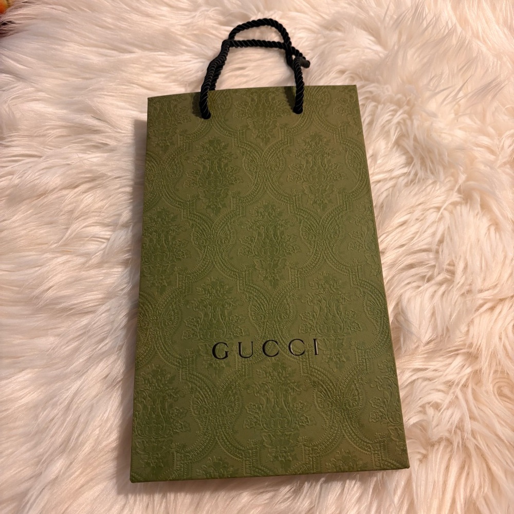 Gucci Green Gift Bag Like New - Picture 2 of 8